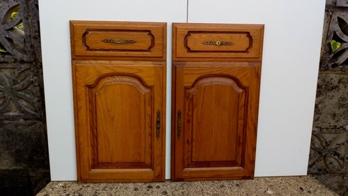 Pair solid medium oak - pair, kitchen